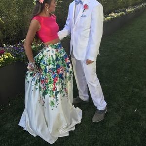 2 piece prom dress with pockets, size zero
